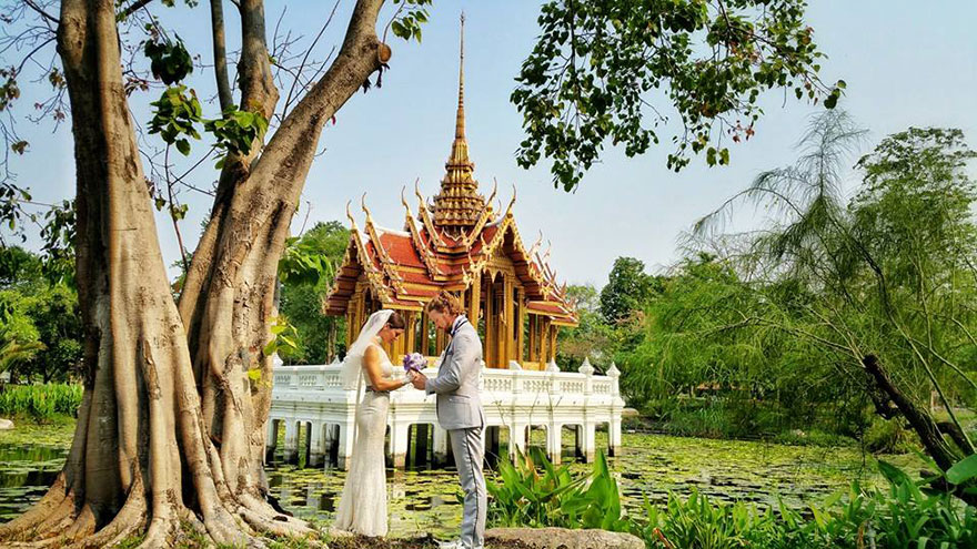 couple-wedding-around-the-world-travel-cheetah-rhiann-3