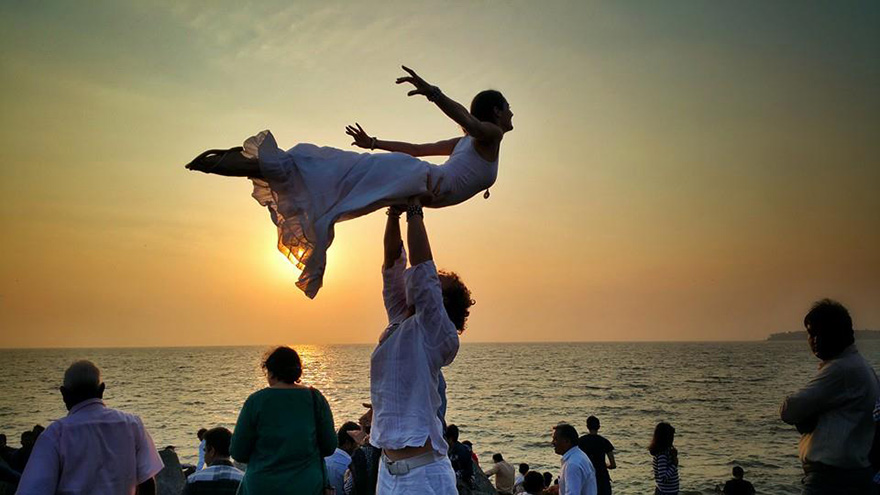 couple-wedding-around-the-world-travel-cheetah-rhiann-6